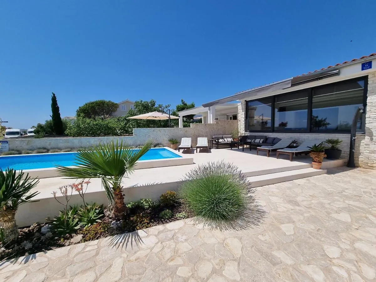 Holiday House Nataly Vir 0*,  Croatia