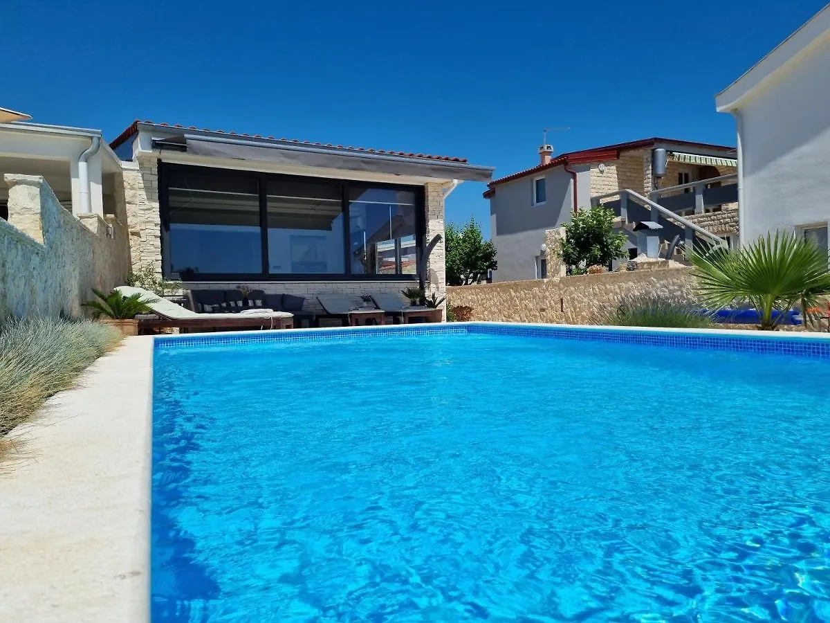 Holiday House Nataly Vir
