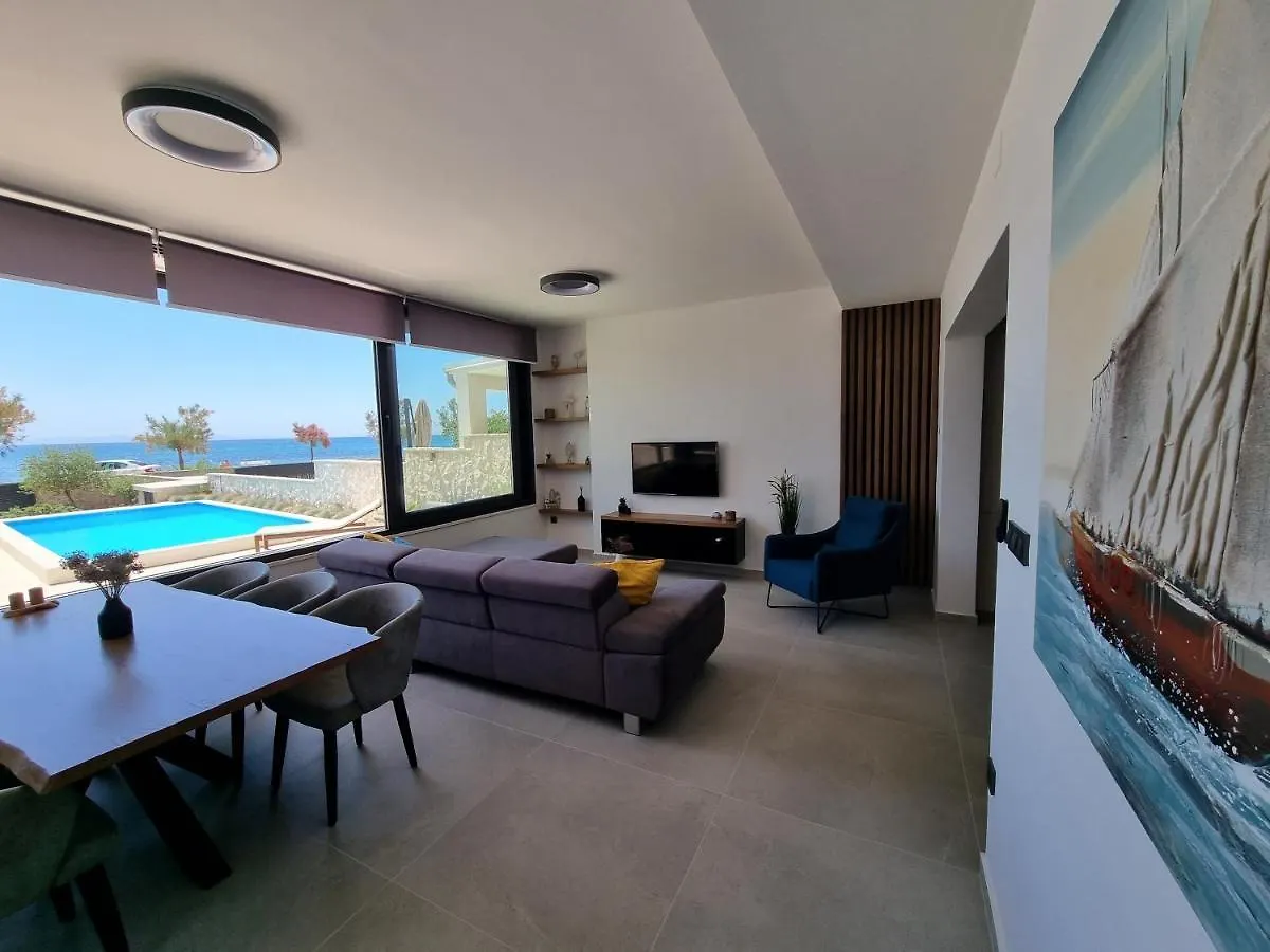 Holiday House Nataly Vir