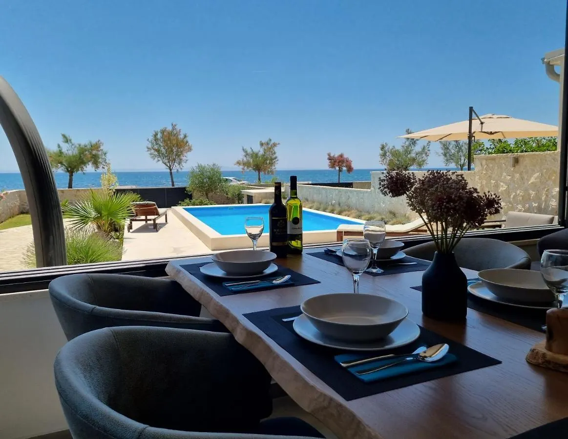 Holiday House Nataly Vir 0*,