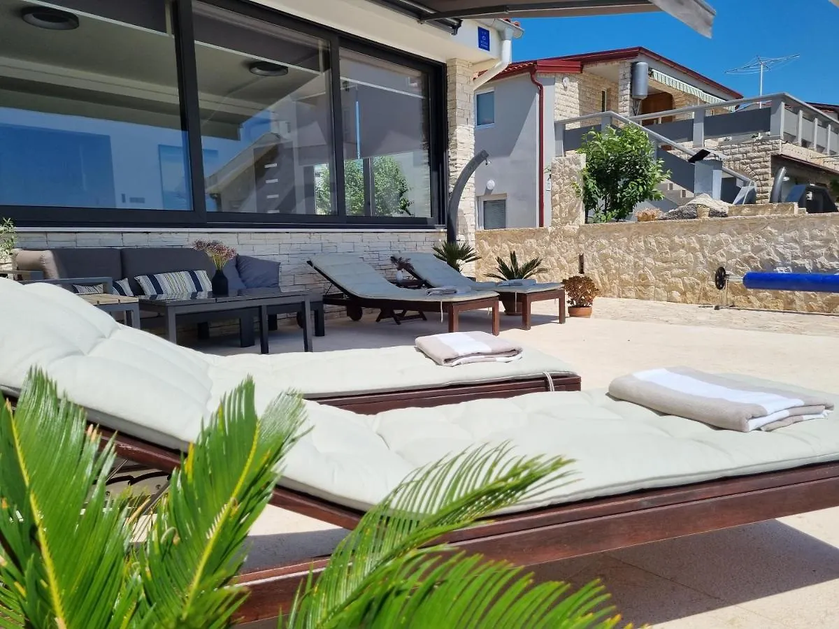 Holiday home Holiday House Nataly Vir