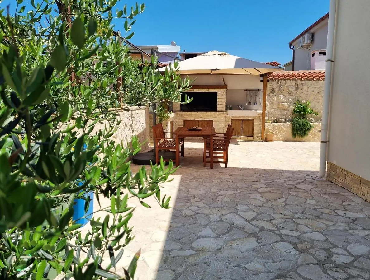 Holiday House Nataly Vir Croatia